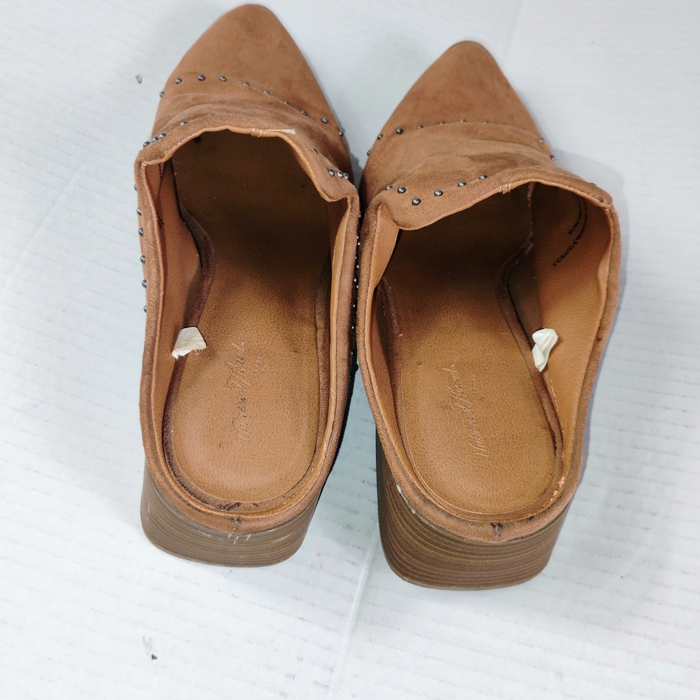 Universal Thread Crista Studded Pointed-Toe Heele… - image 6